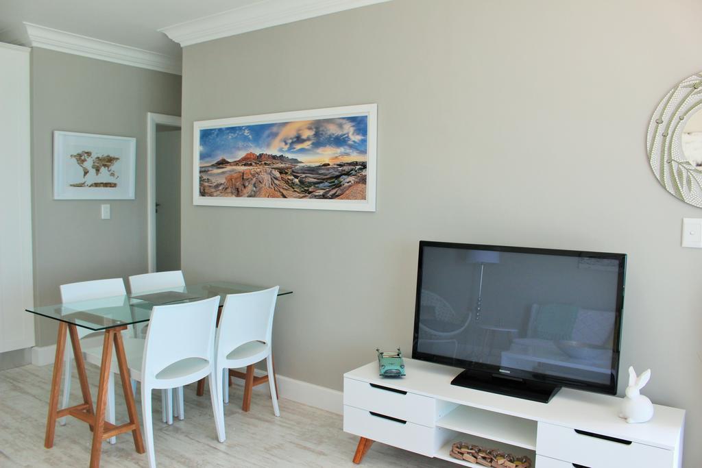 Blouberg Beachfront Apartment โบลแบร์กสตรานด์ ห้อง รูปภาพ